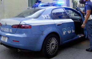 Catanzaro – Chiedono duemila euro per restituire auto, un arresto