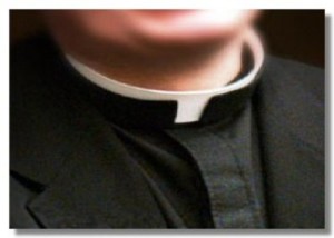 Arresto sacerdote per sesso con minori, 7 ore davanti a gip