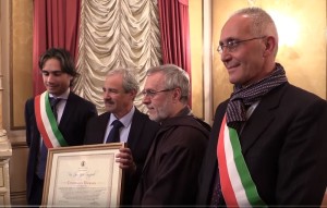 VIDEO | Cittadinanza onoraria di Reggio Calabria a Padre Giuseppe Sinopoli