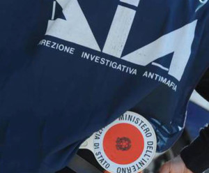 ‘Ndrangheta – Blitz dei carabinieri. 10 arresti, anche politici