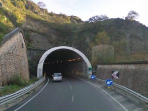 Anas – Per il passaggio del Giro d’Italia dal 29 aprile al 15 maggio sospesi lavori alla galleria “Sansinato” a Catanzaro