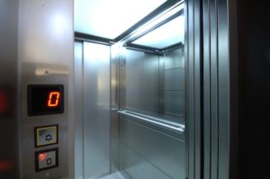 La “Tassa sull’ascensore” non ci sarà, salta la norma contestata da Confedilizia