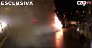 VIDEO | Terrore dopo il Derby dello Stretto, a fuoco il bus della Reggina