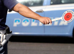 Controlli della Polizia nella provincia di Catanzaro, undici denunce e 169 multe