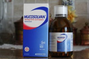 Farmaci, Aifa dispone il ritiro di alcuni lotti di pastiglie per la tosse Mucosolvan