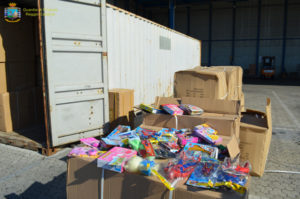 Sequestrati di oltre 3mila giocattoli cinesi contraffatti al Porto di Gioia Tauro