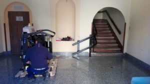 Chiaravalle Centrale, il nuovo volto di Palazzo Staglianò: via le barriere per disabili