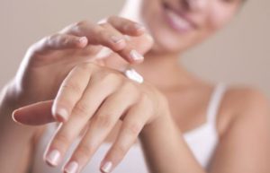 Allerta Rapex – Conservante neurotossico in cosmetico, causa eczema e reazioni pericolose