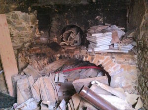 Sospesa la demolizione del più antico forno di Soverato Superiore