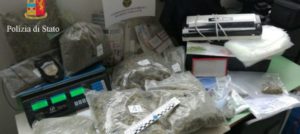 Tre chili di marijuana nascosti, due fratelli arrestati