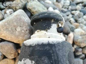 Rinvenuta sulla spiaggia di Monasterace una granata della seconda guerra mondiale
