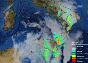 Maltempo – In arrivo forti temporali, attenzione a possibili nubifragi in Calabria