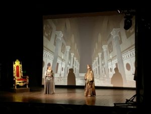 La Confessione di Adriana Toman incanta il pubblico del Teatro Comunale a Soverato