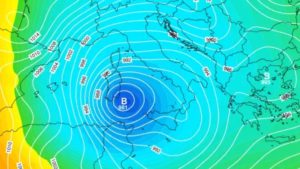 Allerta Meteo, il Ciclone Polare “Klaus” diventa un mostro nel mar Tirreno: il Sud si prepara alla “bomba” di neve