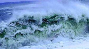 Maltempo – Venti di burrasca sullo Jonio, mareggiate lungo le coste esposte