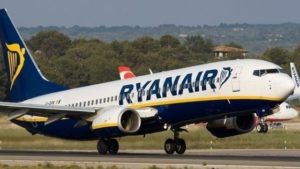 “Ryanair viola le norme anticovid. O rimedia o stop”
