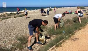 L’U.Di.Con. lancia #SosAmare. Volontari sulle spiagge per rimuovere rifiuti