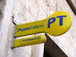 Rapina a mano armata in un ufficio postale calabrese, bottino da 30mila euro