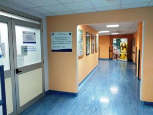 Paziente affetta da fibrosi cistica partorisce nell’ospedale “San Giovanni Paolo II” di Lamezia Terme