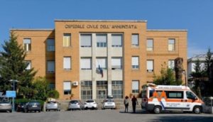 Tragedia in Calabria, 23enne si toglie la vita