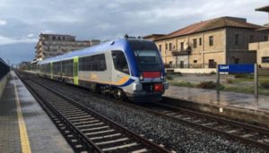 Aumenti dei biglietti ferroviari penalizzano la Calabria