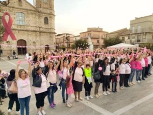 Borgia si tinge di rosa per sostenere la ricerca contro il cancro