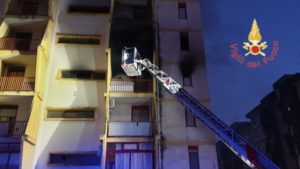 Incendio in un appartamento a Catanzaro
