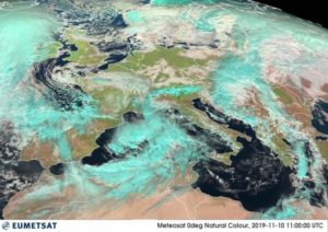 Allerta Meteo in Calabria per l’arrivo di una Tempesta Mediterranea con caratteristiche tropicali
