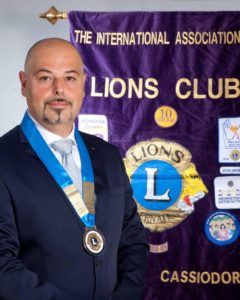 Consegnato a Salerno il premio “Cuore d’Oro” a Giacomo Mannino, Presidente Lions Club Squillace Cassiodoro