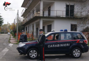 Chiaravalle – Minaccia la moglie e tenta di colpirla, 67enne arrestato