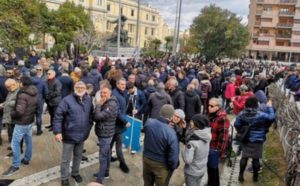 La Calabria in piazza a sostegno del procuratore Gratteri