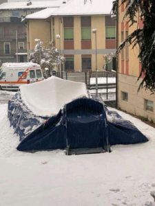 Crolla sotto la neve il pre-triage di San Giovanni in Fiore, la preoccupazione del Codacons