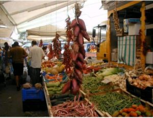 Riapre il mercato del venerdì a Soverato