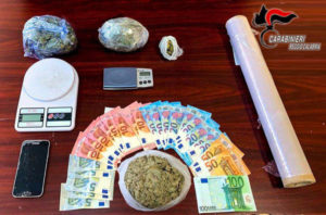Quattro arresti dei carabinieri per spaccio di droga