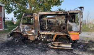 Incendio autobotte a Santa Caterina Jonio, la nota dei consiglieri di minoranza