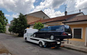 ‘Ndrangheta, finanzieri sequestrano due auto usate per funerali boss