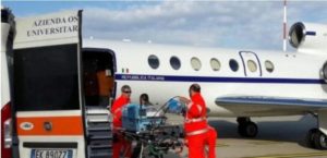 Neonato in imminente pericolo di vita trasferito dalla Calabria a Roma con Aeronautica Militare