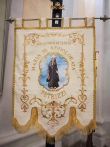 Rinnovato il seggio priorale dell’Arciconfraternita di Maria dei Sette dolori di Petrizzi