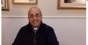 Covid: positivo il parroco di Amaroni don Roberto Corapi