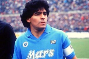 È morto Diego Maradona, fatale un arresto cardiaco
