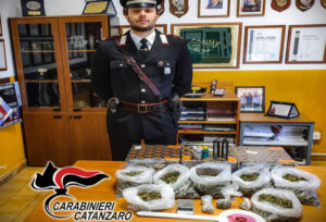 Due arresti dei carabinieri per spaccio di sostanze stupefacenti