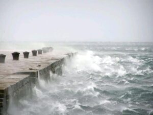 Allerta Meteo oggi 20 gennaio e domani sulla Calabria. Attesi venti molto forti, con raffiche di tempesta