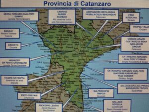 ‘Ndrangheta: la politica di Catanzaro influenzata dalle cosche, ecco chi comanda nel catanzarese