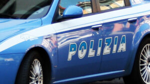 Picchia e minaccia di morte l’ex compagna, 42enne arrestato a Catanzaro