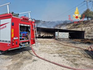 Emergenza incendi in Calabria, sono 46 i roghi attivi