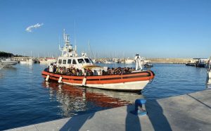 Nuovo sbarco di migranti in Calabria, arrivati in 70