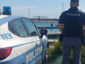 Installazione pontili al porto di Catanzaro: misura cautelare per dirigente comunale e legale rappresentante di una società