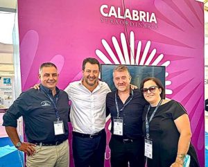 Al Salone Nautico di Genova visita di Matteo Salvini allo stand dei cantieri Ranieri di Soverato