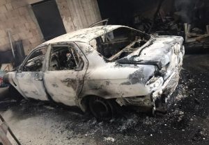 Nuova intimidazione al Comune di Siderno, incendiate due auto