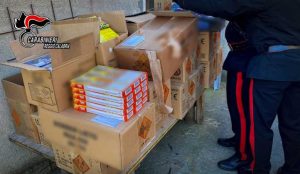 Sequestrati dai carabinieri oltre 120 kg di fuochi d’artificio illegali, 31enne denunciato